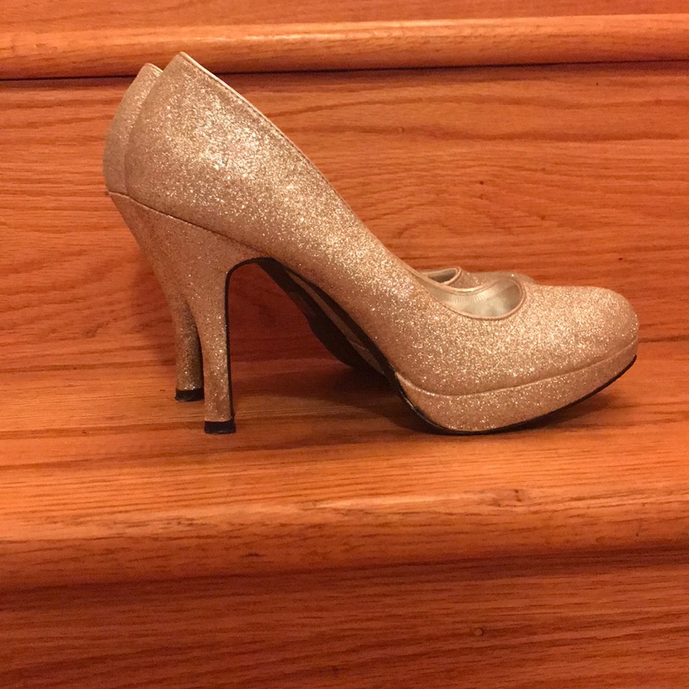 🖤WORN ONCE Glitter Heels🖤